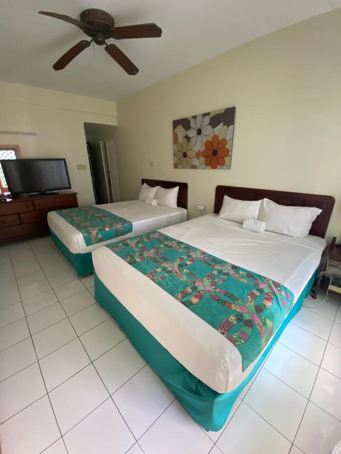 Ocean Palms Hotel Ocho Rios Room photo